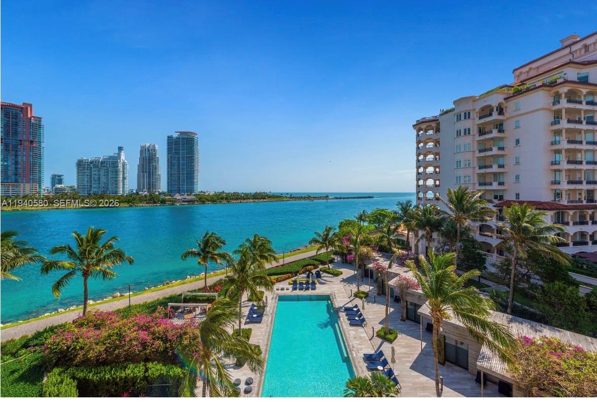 7055 Fisher Island Dr, Miami Beach, Florida 33109, 3 Bedrooms Bedrooms, ,3 BathroomsBathrooms,Residential,For Sale,PALAZZO DEL SOL,Fisher Island Dr,A11940580