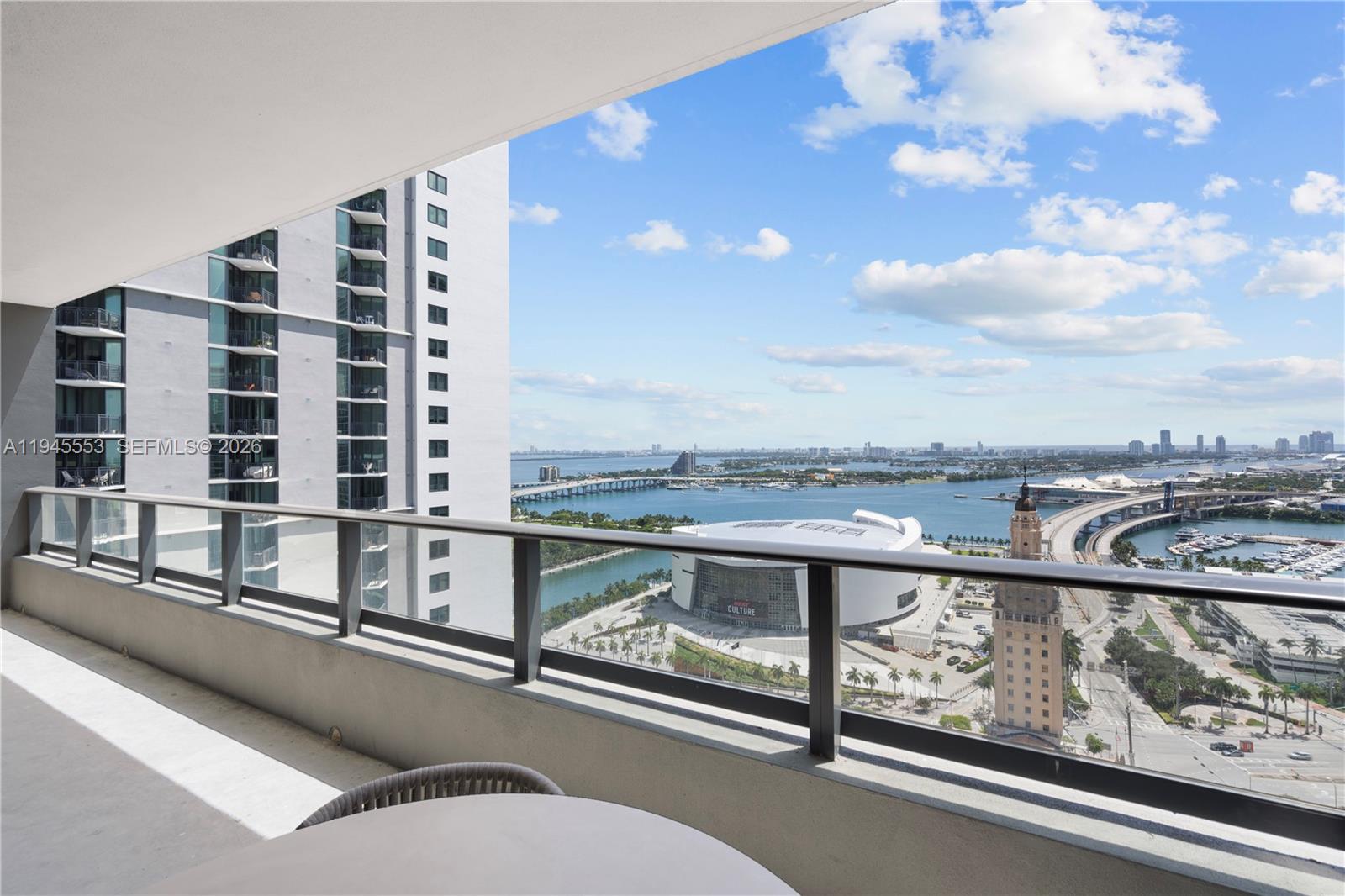 159 6th St, Miami, Florida 33132, 3 Bedrooms Bedrooms, ,2 BathroomsBathrooms,Residential,For Sale,Gale Hotel and Residences,6th St,A11945553