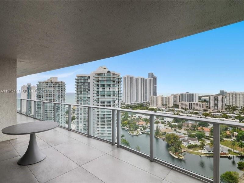 330 Sunny Isles Blvd, Sunny Isles Beach, Florida 33160, 4 Bedrooms Bedrooms, ,4 BathroomsBathrooms,Residential Lease,For Rent,PARQUE TOWERS CONDO,Sunny Isles Blvd,A11952116