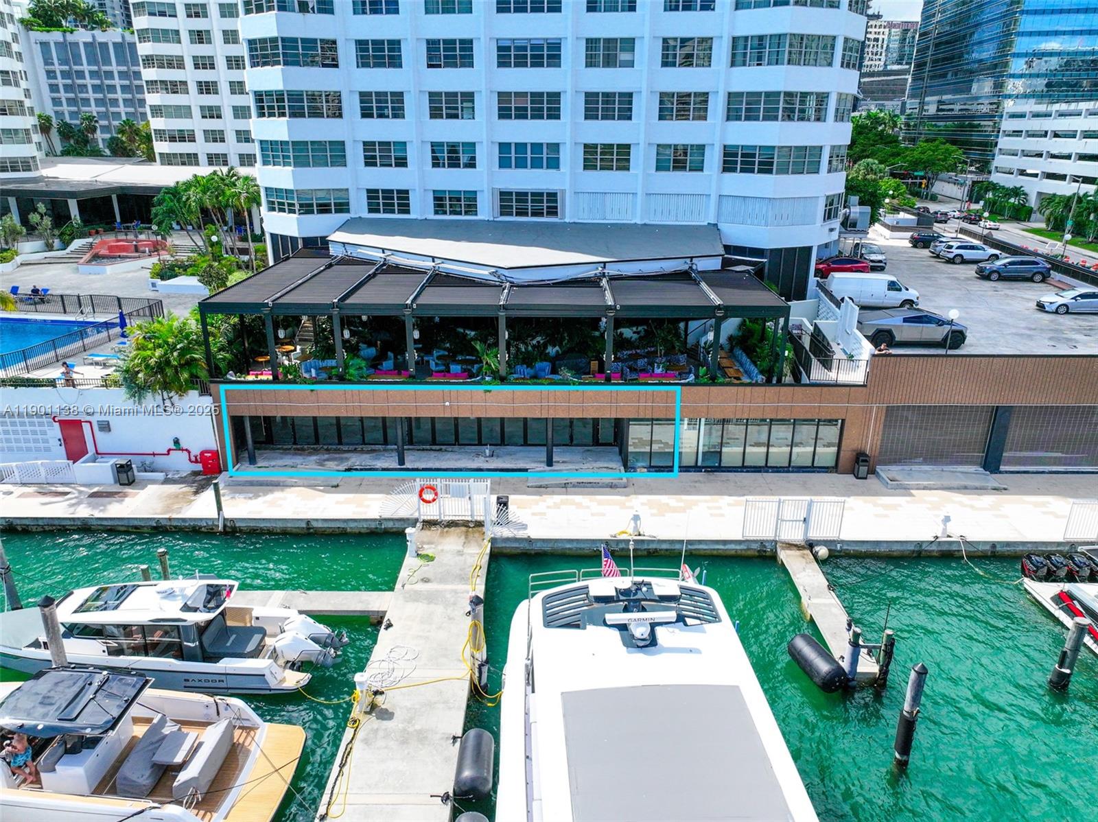 801 Brickell Bay Dr, Miami, Florida 33131, ,Commercial Sale,For Sale,Brickell Bay Dr,A11901138
