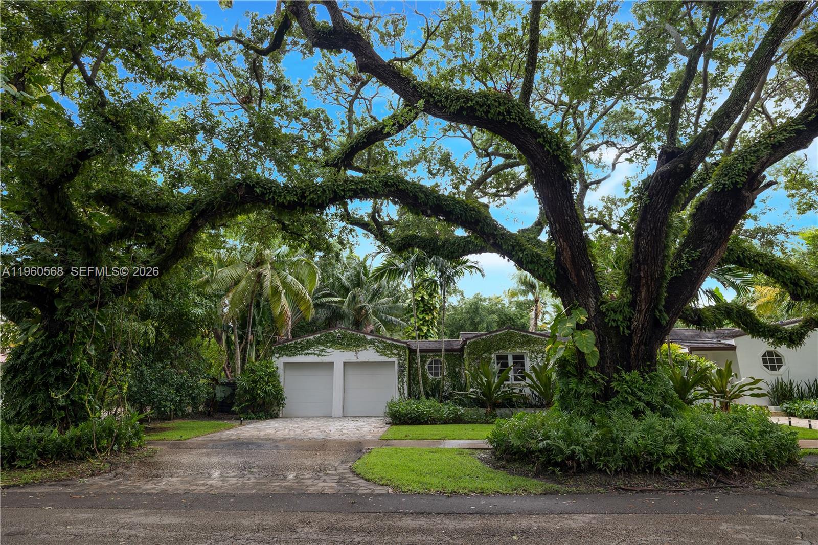 9105 5th Ave, Miami Shores, Florida 33138, 3 Bedrooms Bedrooms, ,3 BathroomsBathrooms,Residential,For Sale,MIAMI SHORES SEC 3,5th Ave,A11960568