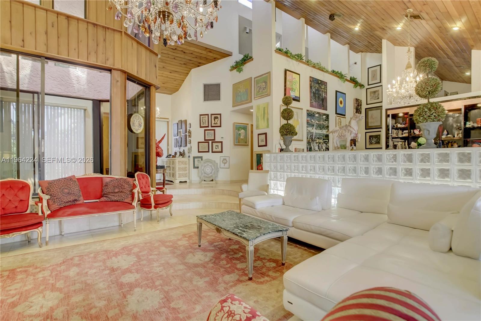 913 Diplomat Pkwy, Hallandale Beach, Florida 33009, 5 Bedrooms Bedrooms, ,4 BathroomsBathrooms,Residential,For Sale,DIPLOMAT GOLF ESTATES,Diplomat Pkwy,A11964224