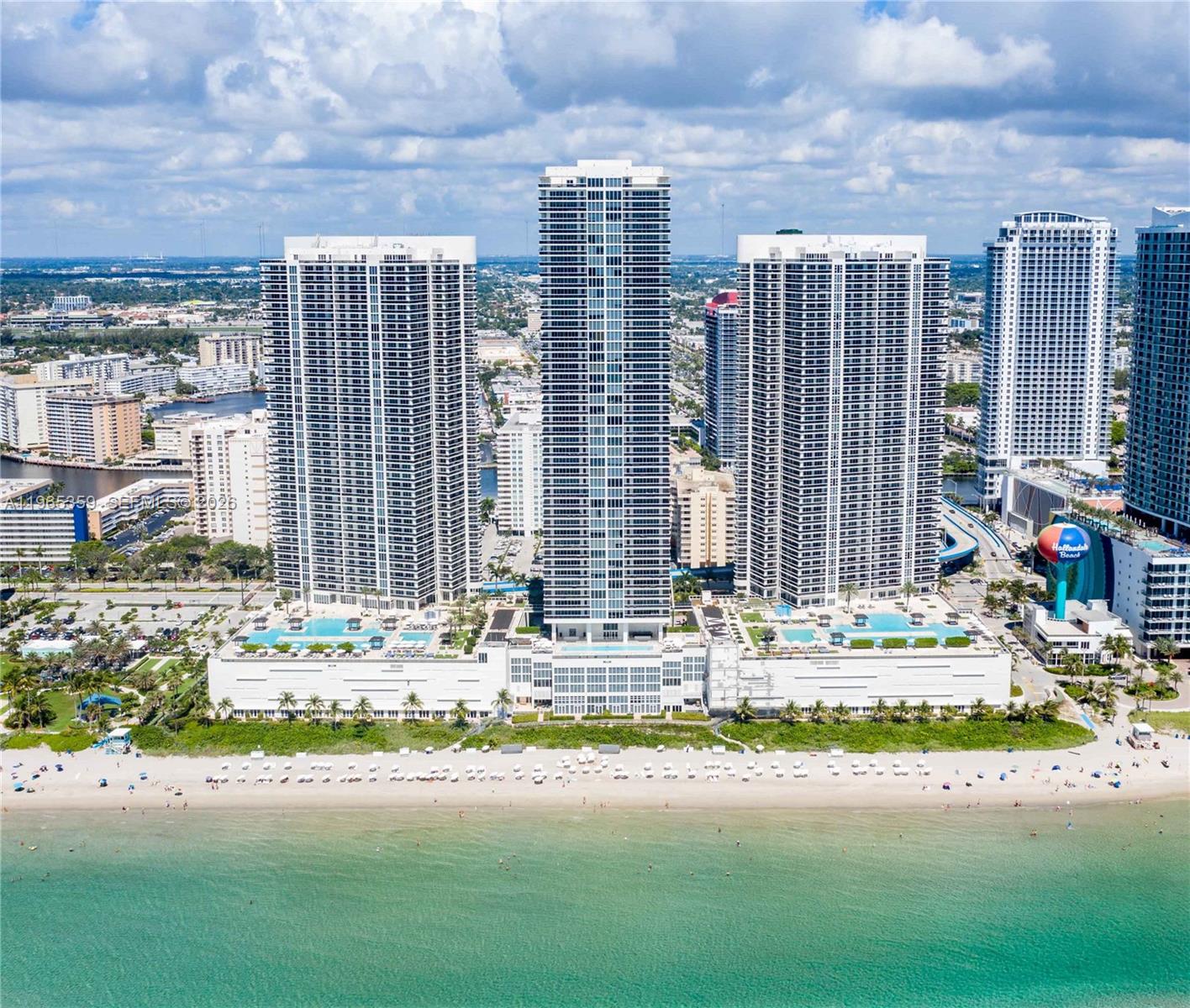 1830 Ocean Dr, Hallandale Beach, Florida 33009, 2 Bedrooms Bedrooms, ,2 BathroomsBathrooms,Residential,For Sale,BEACH CLUB TWO CONDO,Ocean Dr,A11965359