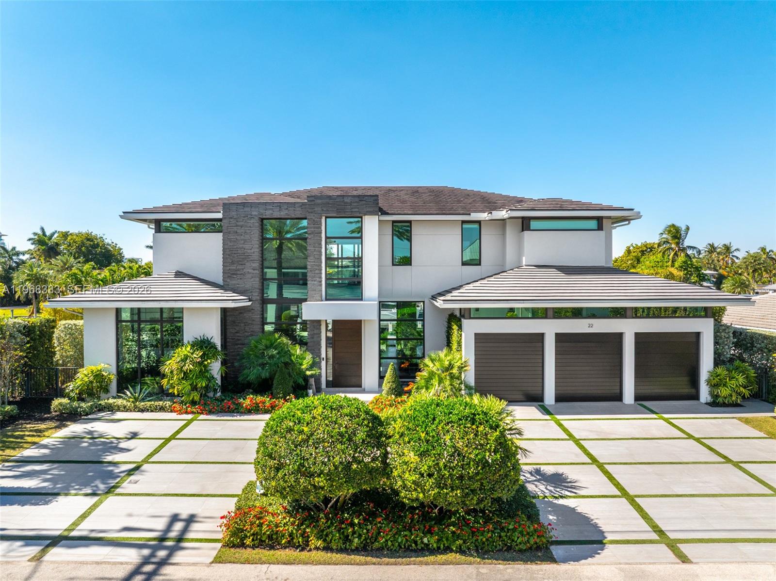 22 Isla Bahia Dr, Fort Lauderdale, Florida 33316, 6 Bedrooms Bedrooms, ,6 BathroomsBathrooms,Residential,For Sale,ISLA BAHIA,Isla Bahia Dr,A11968333