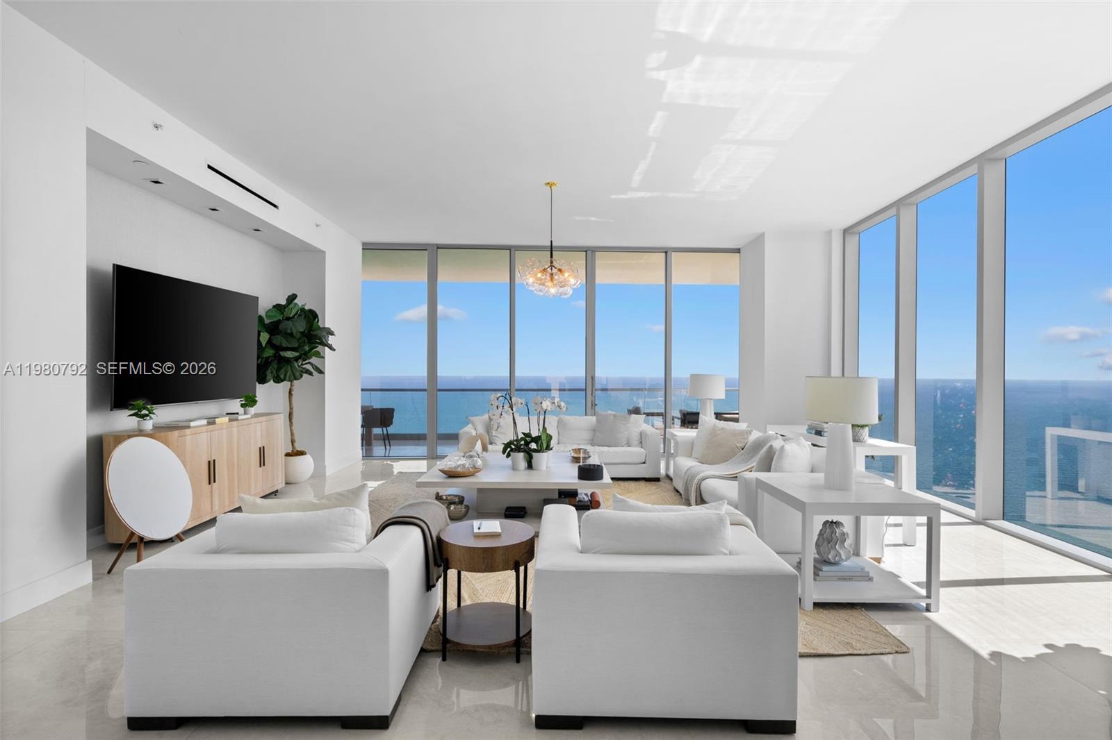 18501 Collins Ave, Sunny Isles Beach, Florida 33160, 4 Bedrooms Bedrooms, ,5 BathroomsBathrooms,Residential,For Sale,TURNBERRY OCEAN CLUB,Collins Ave,A11980792