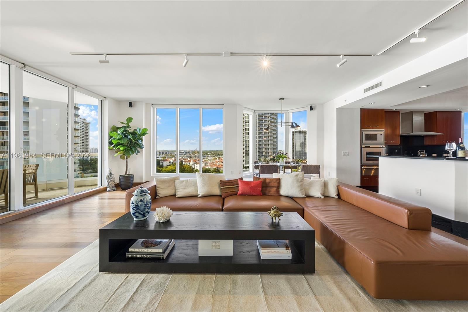 6000 Island Blvd, Aventura, Florida 33160, 4 Bedrooms Bedrooms, ,4 BathroomsBathrooms,Residential,For Sale,BELLAMARE @ WILLIAMS ISLA,Island Blvd,A11981964