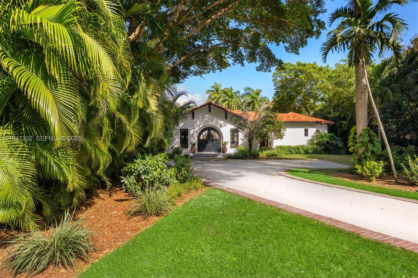 4763 82nd St, Miami, Florida 33143, 7 Bedrooms Bedrooms, ,6 BathroomsBathrooms,Residential,Sold,COCOA PLUM HEIGHTS SUB,82nd St,A11847302