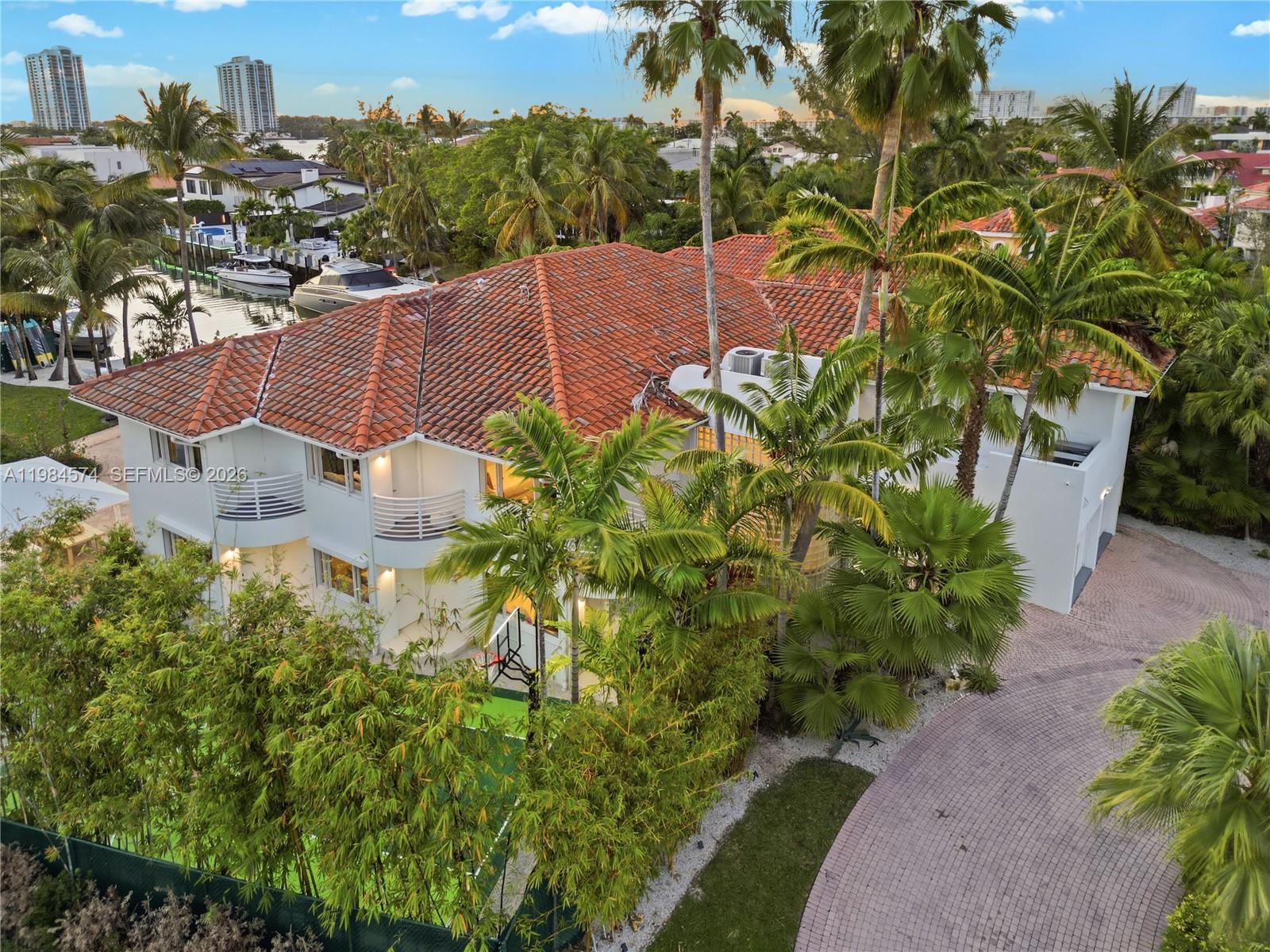 3401 165th St, North Miami Beach, Florida 33160, 6 Bedrooms Bedrooms, ,5 BathroomsBathrooms,Residential Lease,For Rent,EASTERN SHORES 1ST ADDN,165th St,A11984574