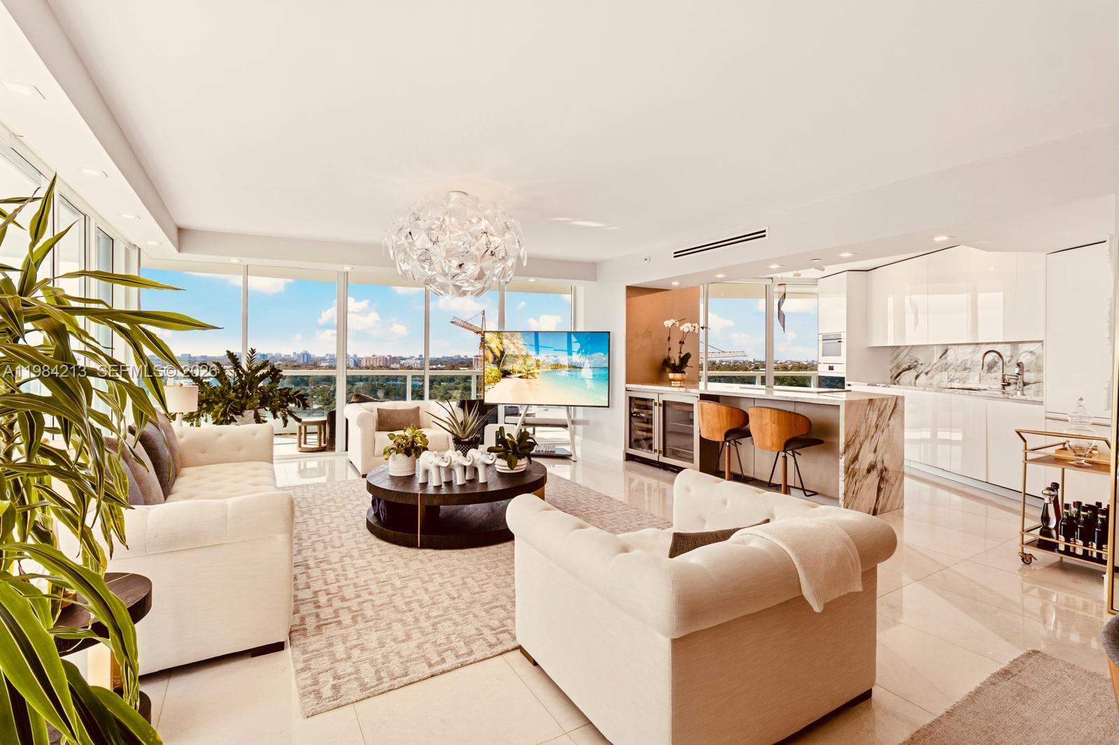 2127 Brickell Ave, Miami, Florida 33129, 2 Bedrooms Bedrooms, ,2 BathroomsBathrooms,Residential Lease,For Rent,BRISTOL TOWER CONDO,Brickell Ave,A11984213