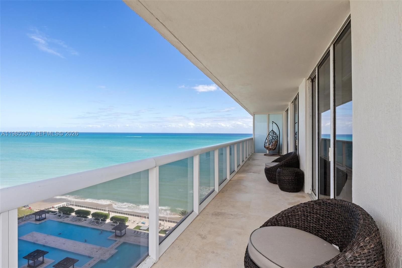 Hallandale Beach, Florida 33009, 2 Bedrooms Bedrooms, ,2 BathroomsBathrooms,Residential Lease,For Rent,BEACH CLUB TWO,A11985357