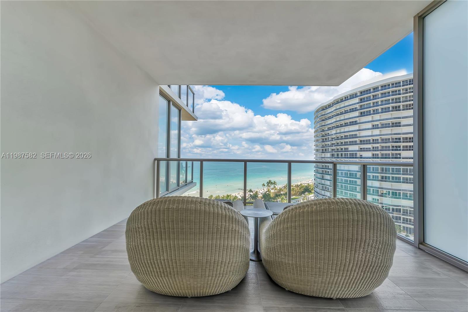 9703 Collins Ave, Bal Harbour, Florida 33154, 1 Bedroom Bedrooms, ,1 BathroomBathrooms,Residential Lease,For Rent,BAL HARBOUR CENTER CONDO,Collins Ave,A11987582