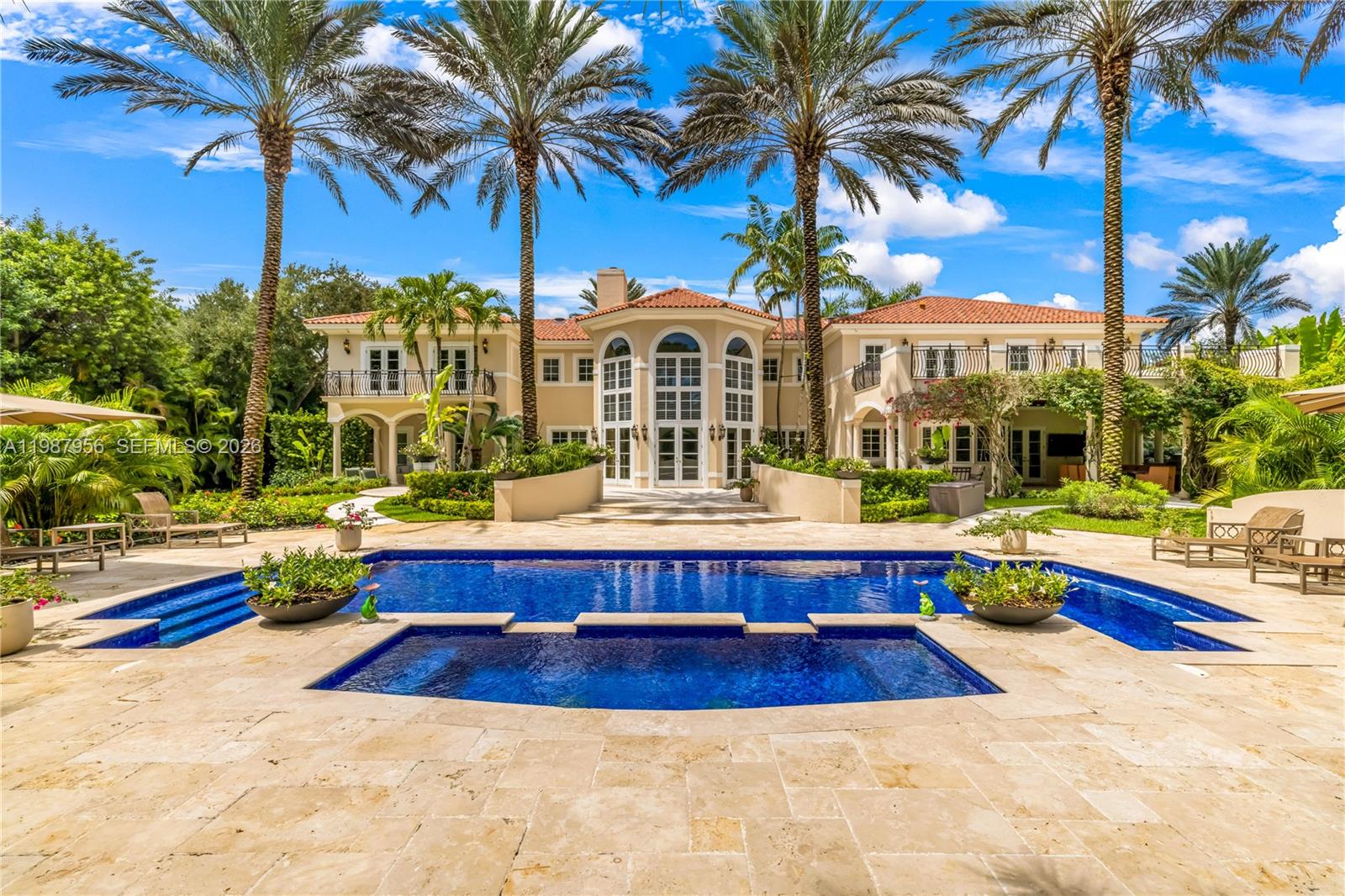 5250 Snapper Creek Rd, Coral Gables, Florida 33156, 9 Bedrooms Bedrooms, ,8 BathroomsBathrooms,Residential,For Sale,SNAPPER CREEK LAKES SUB,Snapper Creek Rd,A11987956