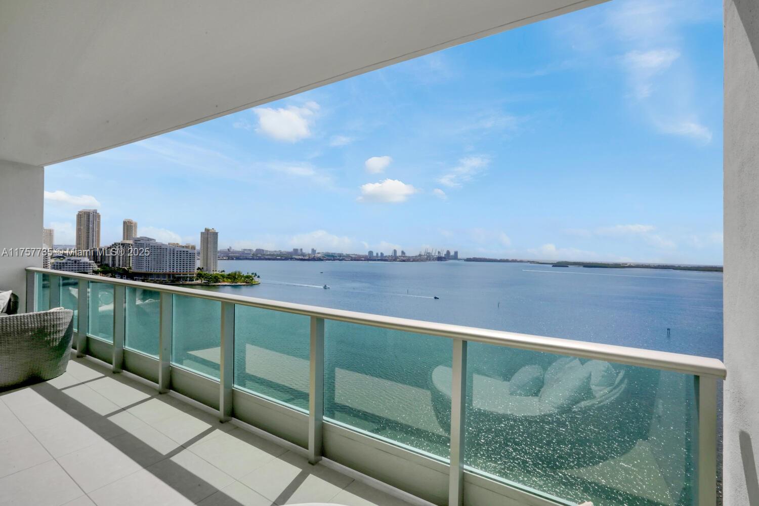 1331 Brickell Bay Dr, Miami, Florida 33131, 3 Bedrooms Bedrooms, ,3 BathroomsBathrooms,Residential,For Sale,JADE RESIDENCES,Brickell Bay Dr,A11757735