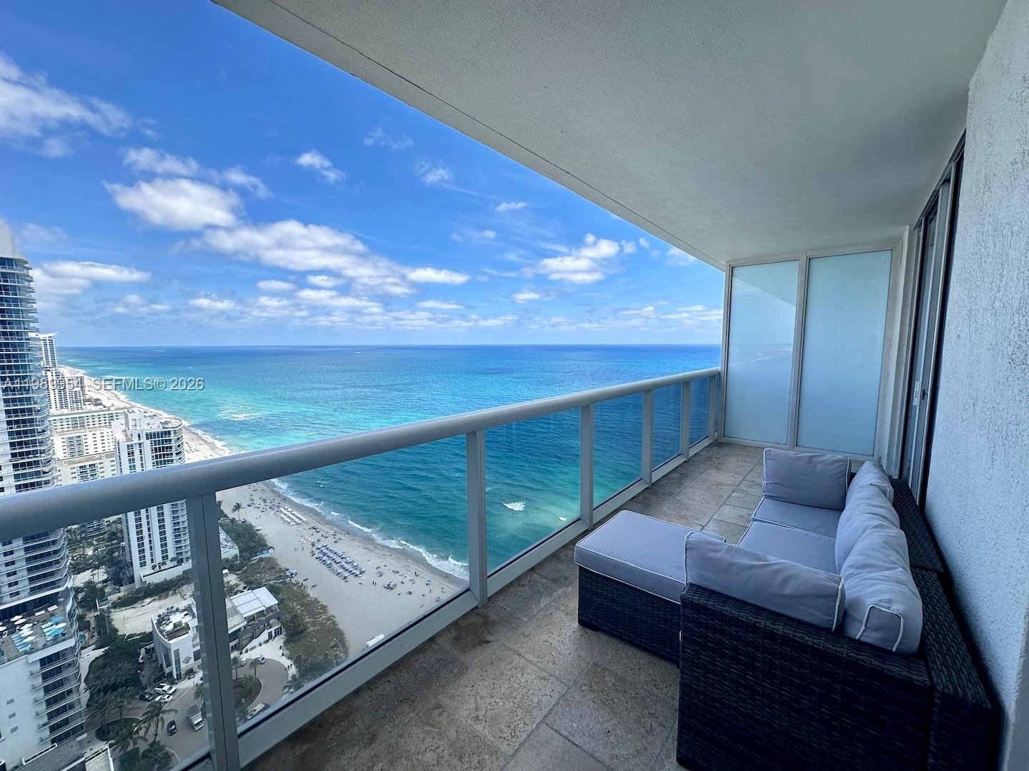 1830 Ocean Dr, Hallandale Beach, Florida 33009, 2 Bedrooms Bedrooms, ,2 BathroomsBathrooms,Residential,For Sale,BEACH CLUB TWO CONDO,Ocean Dr,A11989954