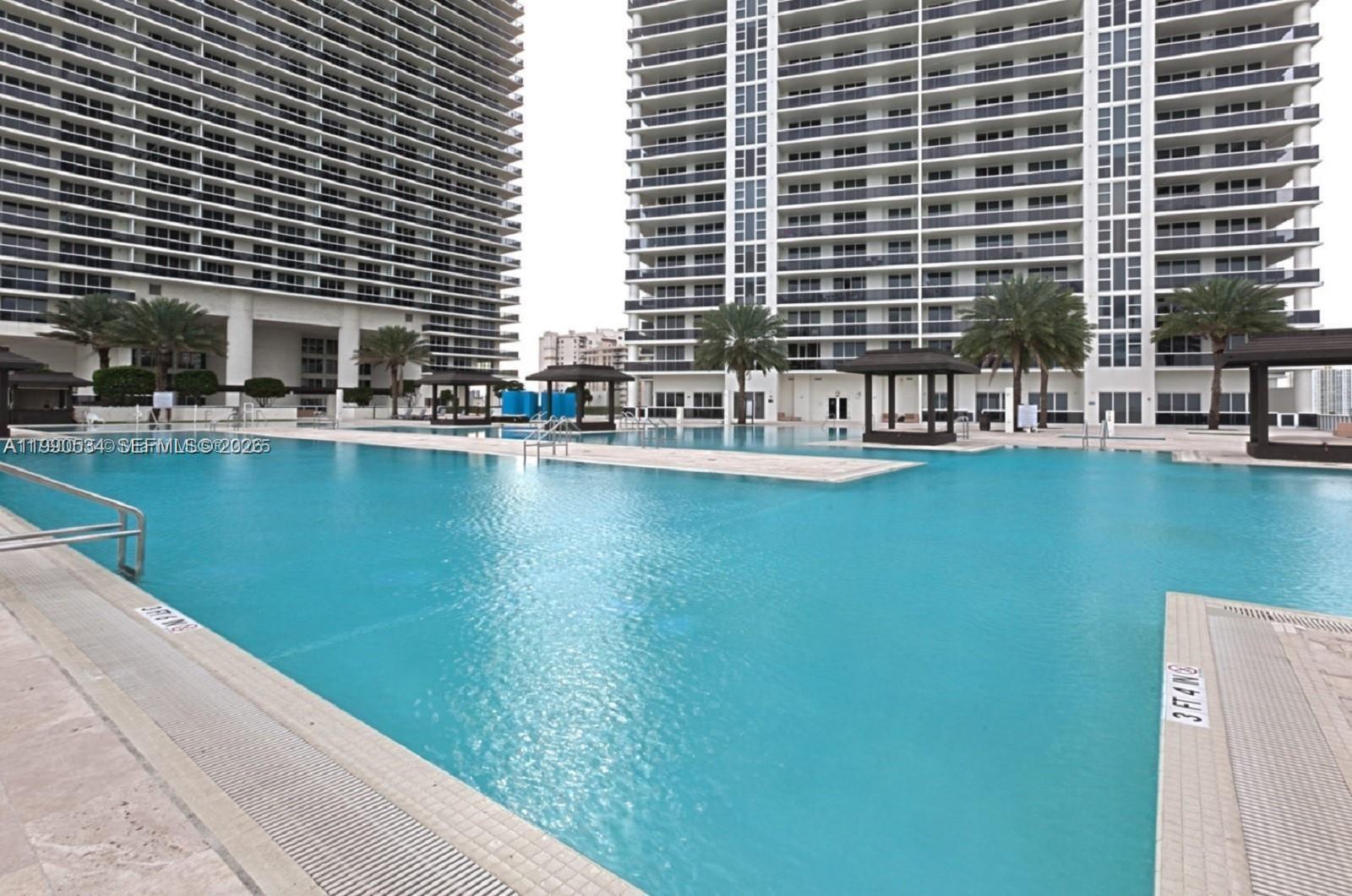 1830 Ocean Drive, Hallandale Beach, Florida 33009, 2 Bedrooms Bedrooms, ,2 BathroomsBathrooms,Residential Lease,For Rent,BEACH CLUB TWO CONDO,Ocean Drive,A11990534