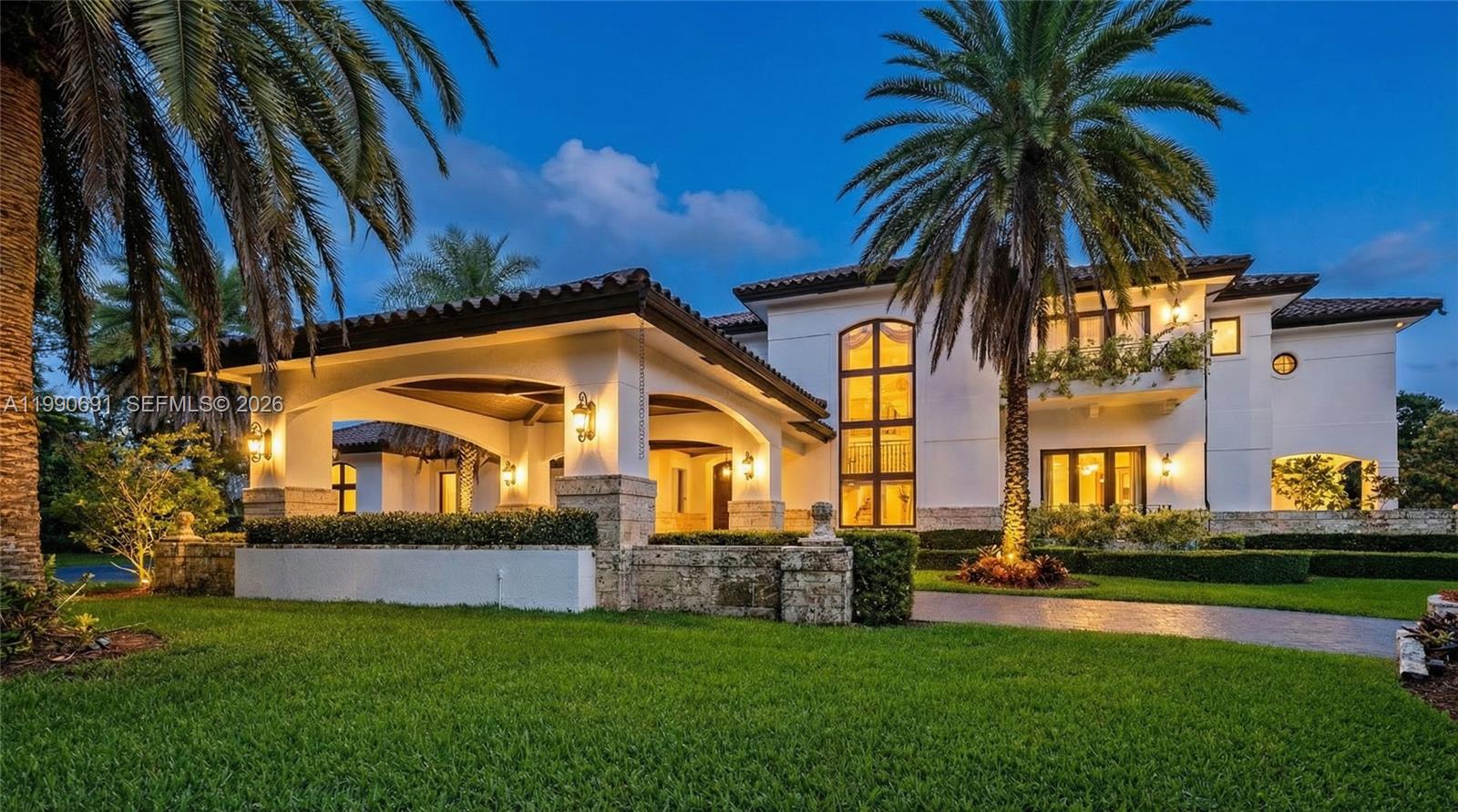7701 Old Cutler Rd, Coral Gables, Florida 33143, 7 Bedrooms Bedrooms, ,8 BathroomsBathrooms,Residential,For Sale,COCOPLUM SEC 1,Old Cutler Rd,A11990691