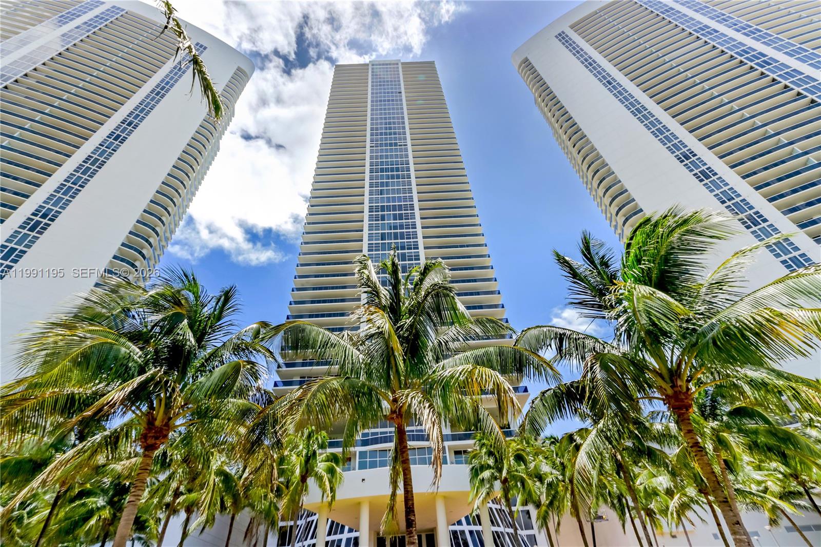 1830 Ocean Dr, Hallandale Beach, Florida 33009, 3 Bedrooms Bedrooms, ,3 BathroomsBathrooms,Residential,For Sale,BEACH CLUB,Ocean Dr,A11991195