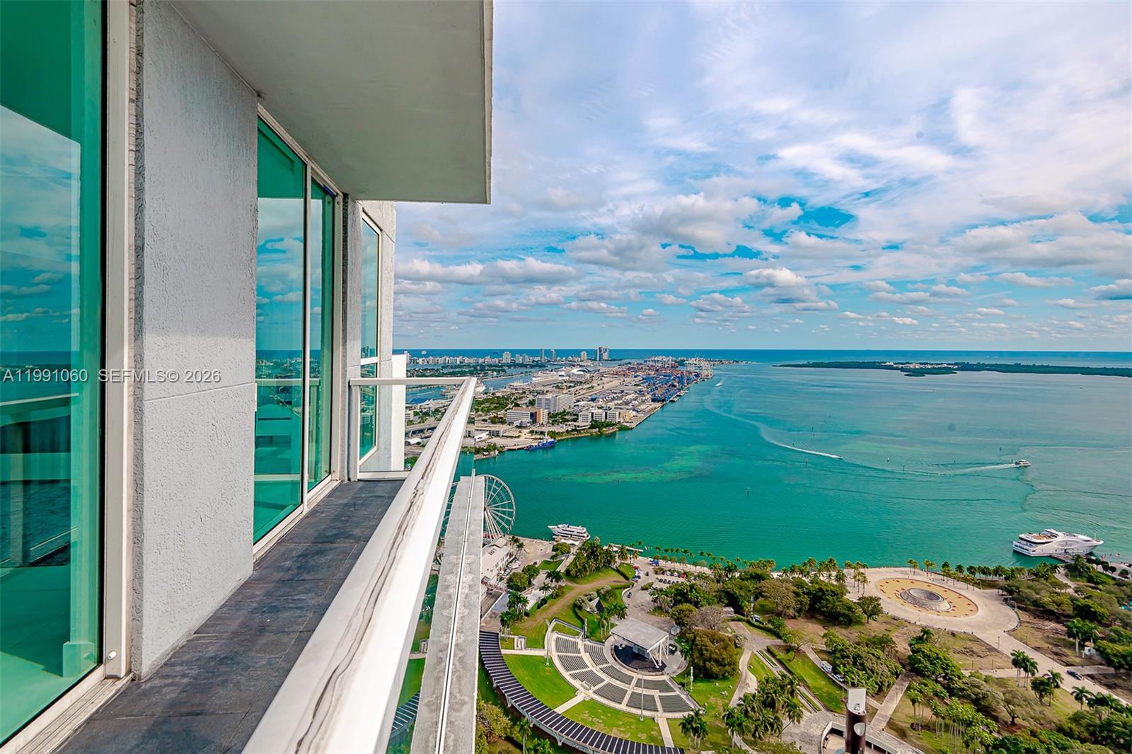 244 Biscayne Blvd, Miami, Florida 33132, 3 Bedrooms Bedrooms, ,5 BathroomsBathrooms,Residential,For Sale,Vizcayne,Biscayne Blvd,A11991060
