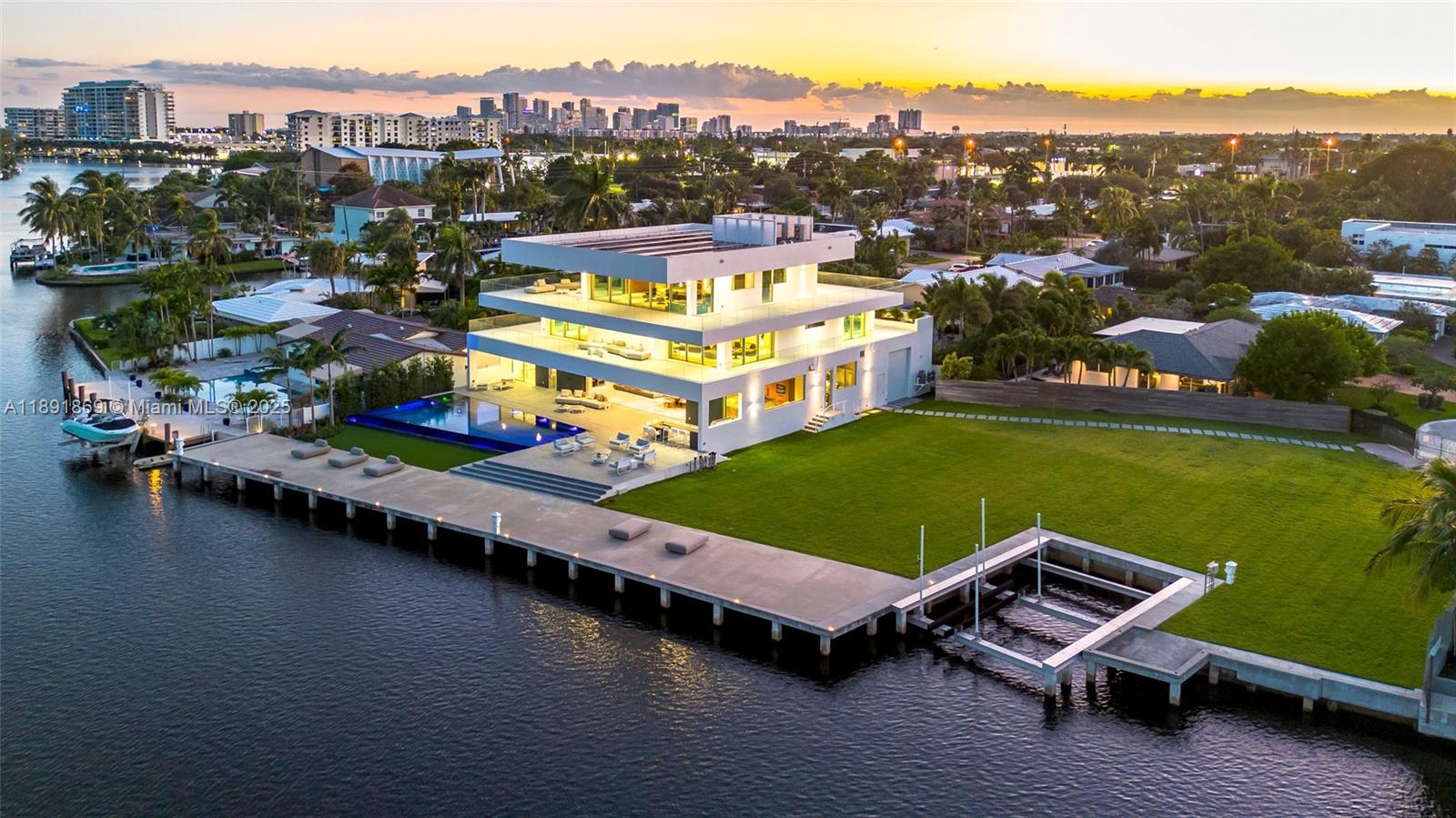 2131 15th St, Fort Lauderdale, Florida 33304, 5 Bedrooms Bedrooms, ,4 BathroomsBathrooms,Residential,Sold,LAUDER GATE ISLES,15th St,A11891869