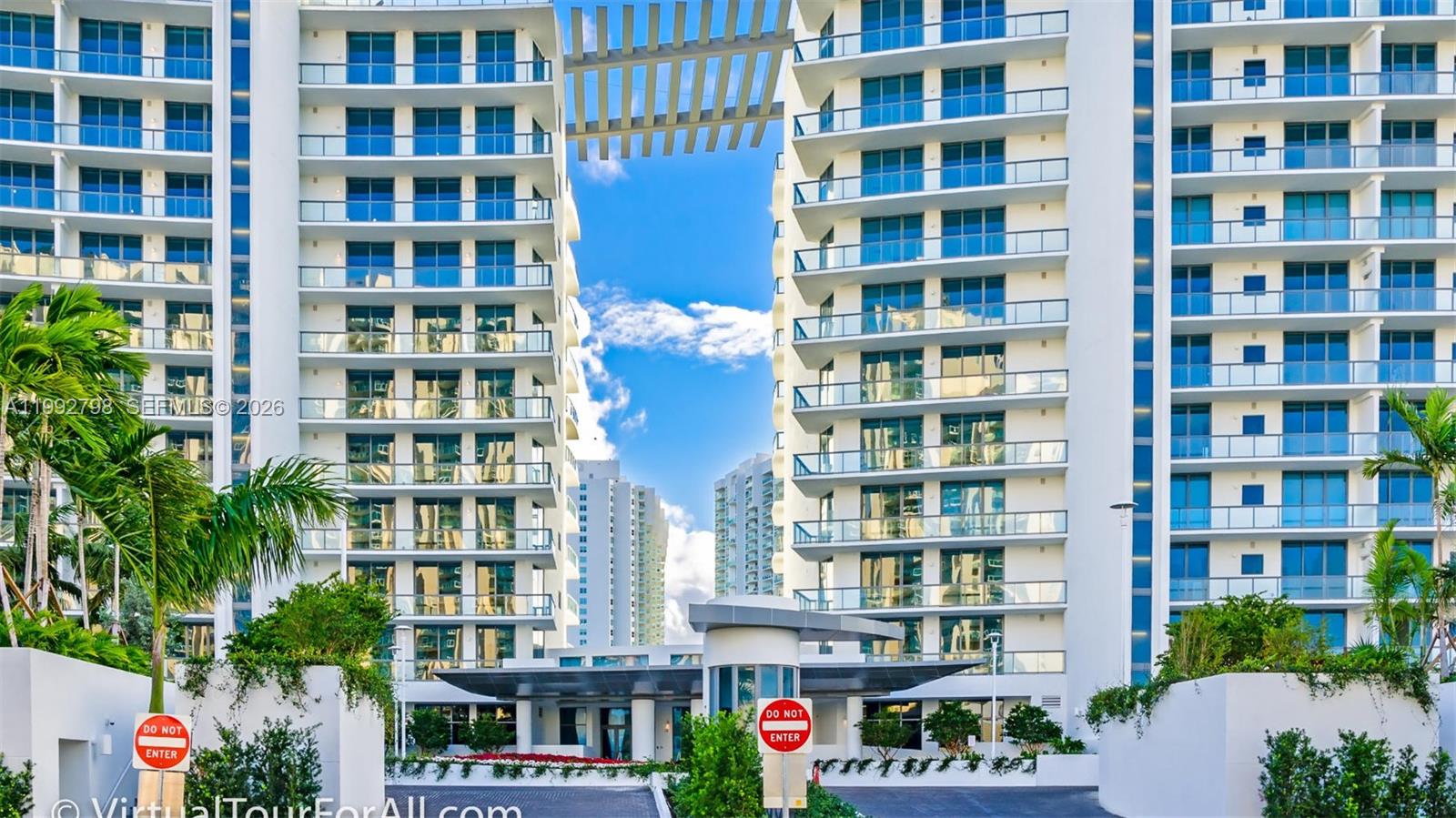 3300 188th St, Aventura, Florida 33180, 3 Bedrooms Bedrooms, ,5 BathroomsBathrooms,Residential,For Sale,ECHO AVENTURA,188th St,A11992798