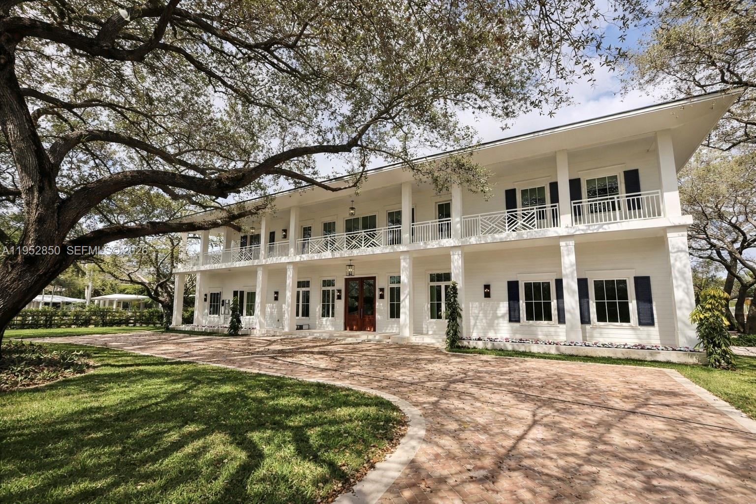 6475 92nd St, Pinecrest, Florida 33156, 6 Bedrooms Bedrooms, ,7 BathroomsBathrooms,Residential,Sold,UNPLATTED,92nd St,A11952850
