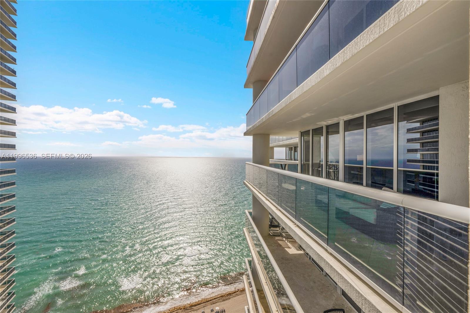1850 Ocean Dr, Hallandale Beach, Florida 33009, 2 Bedrooms Bedrooms, ,2 BathroomsBathrooms,Residential Lease,For Rent,BEACH CLUB CONDO,Ocean Dr,A11996536