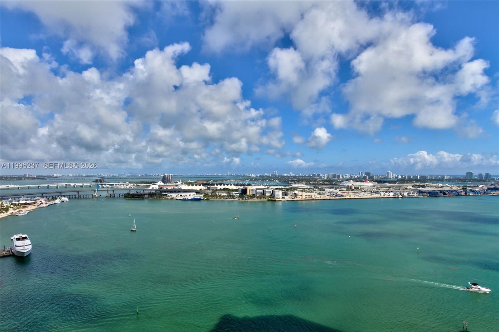 888 Brickell Key Dr, Miami, Florida 33131, 3 Bedrooms Bedrooms, ,4 BathroomsBathrooms,Residential,For Sale,ONE TEQUESTA POINT CONDO,Brickell Key Dr,A11996237