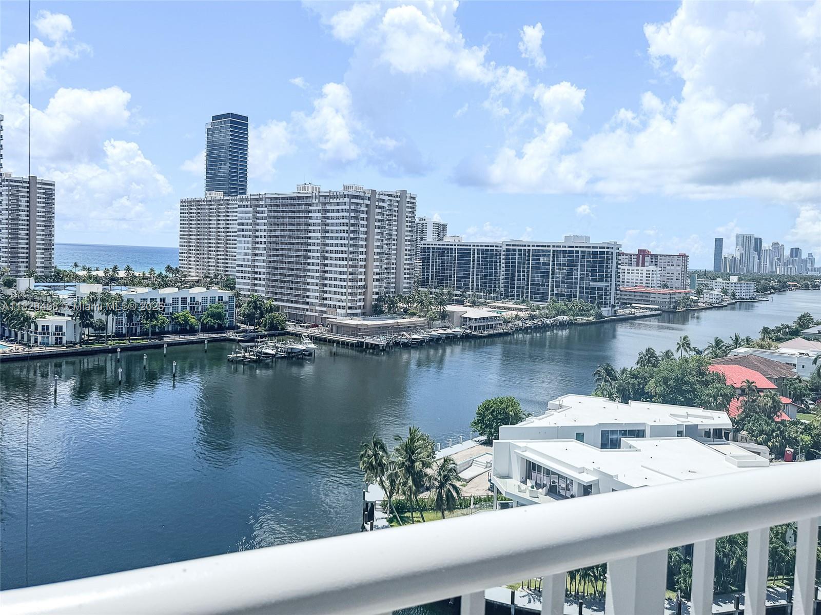 121 Golden Isles Dr, Hallandale Beach, Florida 33009, 3 Bedrooms Bedrooms, ,2 BathroomsBathrooms,Residential,Sold,Dorsey Arms Condo,Golden Isles Dr,A11828498