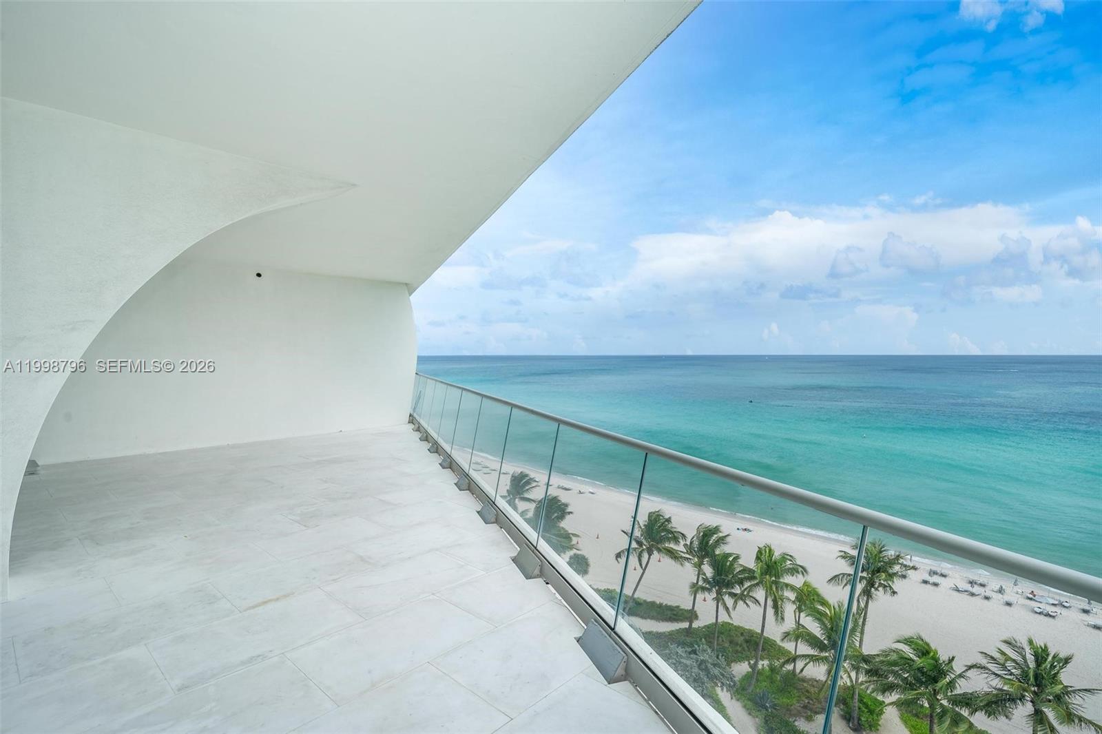 16901 Collins Ave, Sunny Isles Beach, Florida 33160, 3 Bedrooms Bedrooms, ,4 BathroomsBathrooms,Residential Lease,For Rent,JADE SIGNATURE CONDO,Collins Ave,A11998796