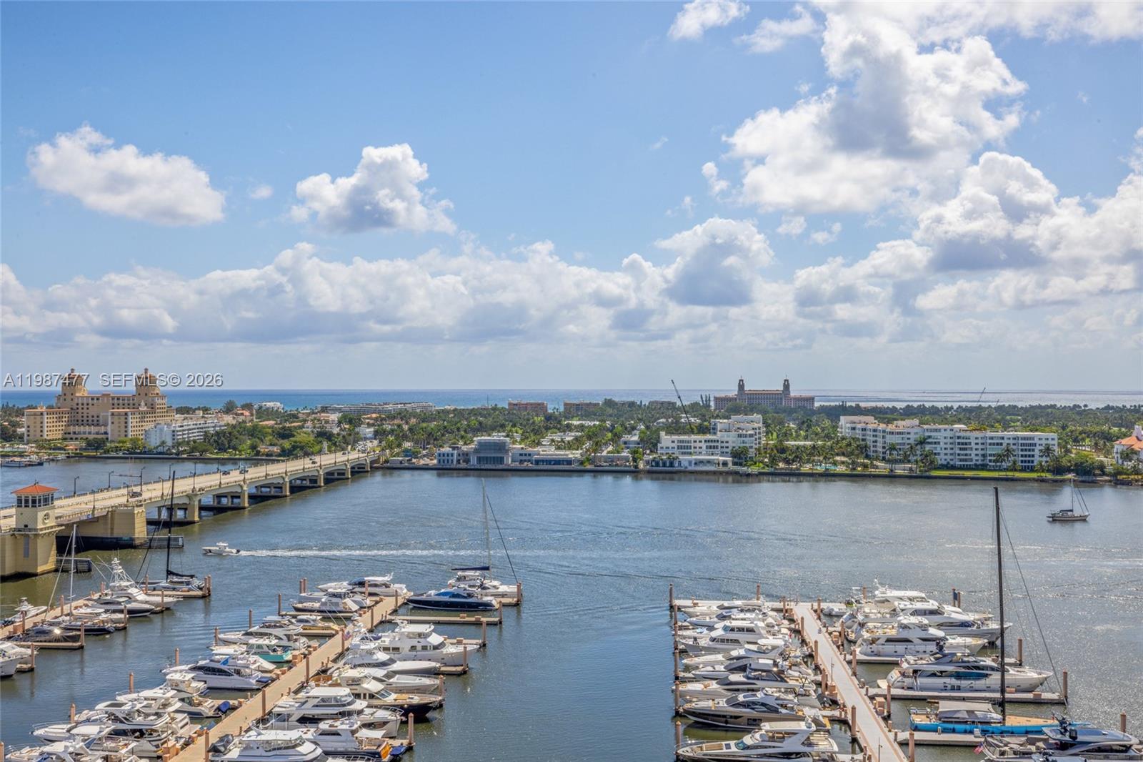 400 Flagler Dr, West Palm Beach, Florida 33401, 2 Bedrooms Bedrooms, ,2 BathroomsBathrooms,Residential Lease,For Rent,WATERVIEW TOWERS CONDO,Flagler Dr,A11987477