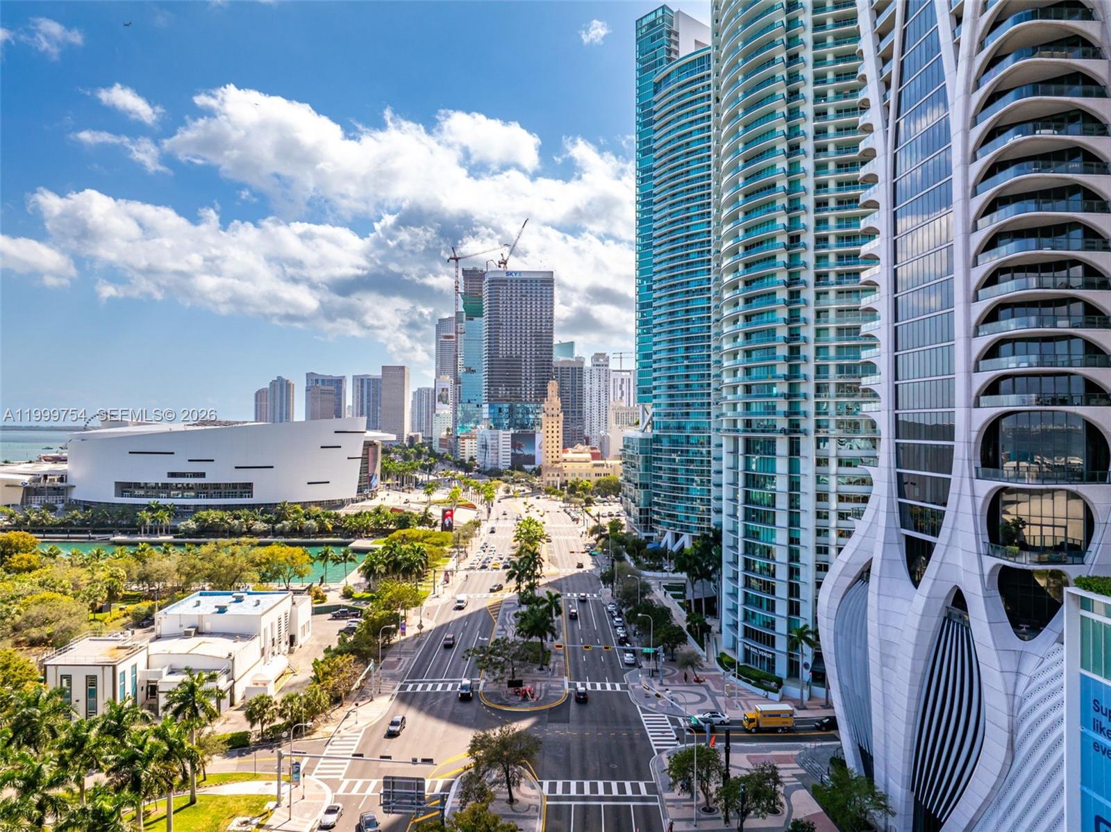 1000 Biscayne Blvd, Miami, Florida 33132, 6 Bedrooms Bedrooms, ,6 BathroomsBathrooms,Residential Lease,For Rent,ONE THOUSAND MUSEUM CONDO,Biscayne Blvd,A11999754