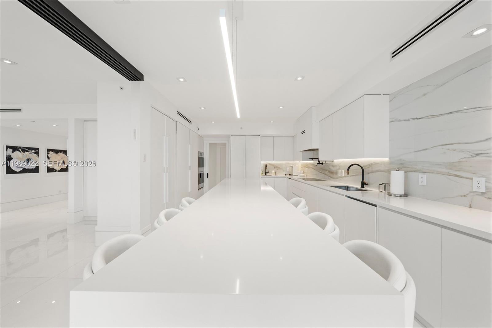 9999 Collins Ave, Bal Harbour, Florida 33154, 3 Bedrooms Bedrooms, ,4 BathroomsBathrooms,Residential,For Sale,BAL HARBOUR TOWER CONDO,Collins Ave,A11989022