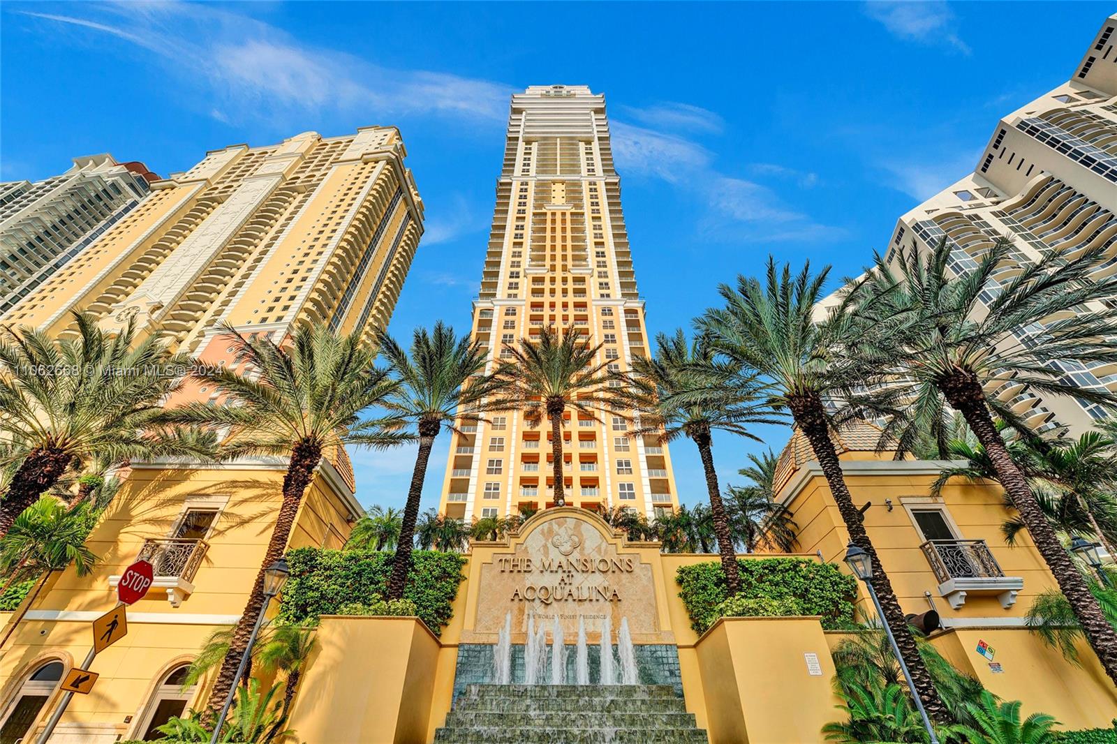 17749 Collins Ave, Sunny Isles Beach, Florida 33160, 4 Bedrooms Bedrooms, ,6 BathroomsBathrooms,Residential,For Sale,Mansions at Acqualina,Collins Ave,A11062668
