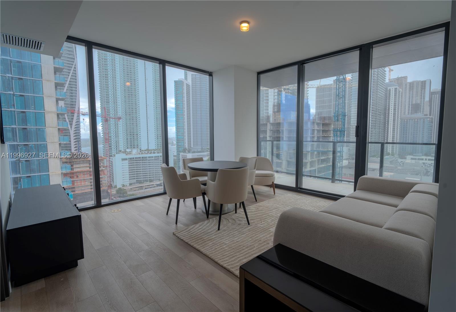 20 11th st, Miami, Florida 33132, 2 Bedrooms Bedrooms, ,2 BathroomsBathrooms,Residential,For Sale,E11even Hotel & Residence,11th st,A11996927