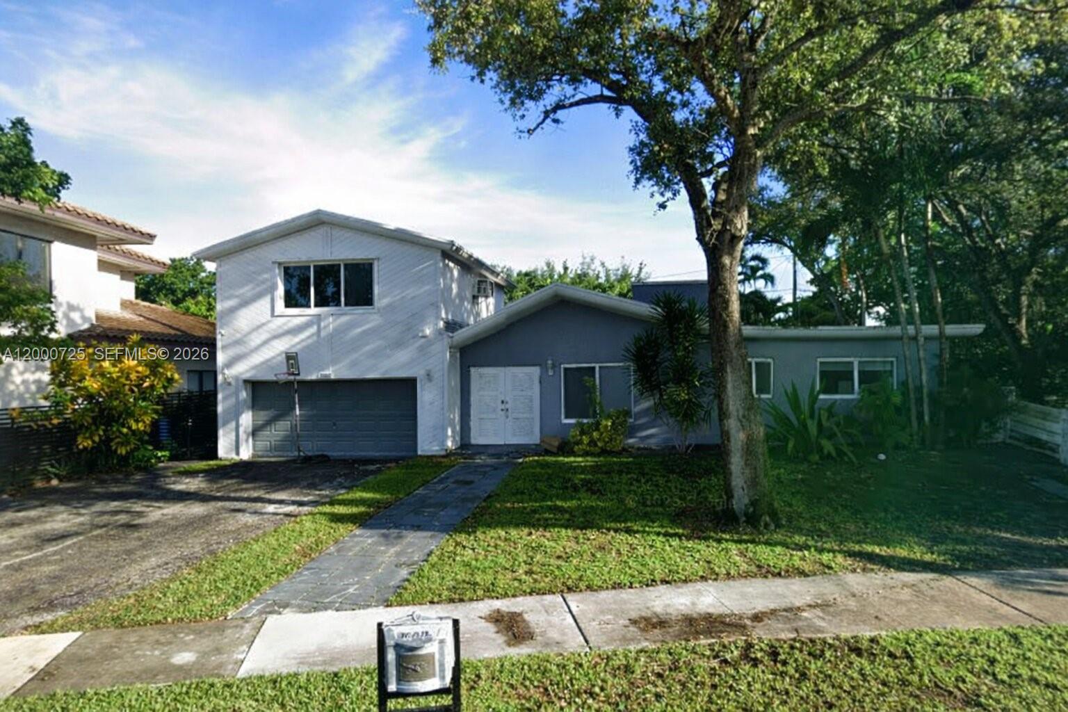 2555 202nd St, Miami, Florida 33180, 5 Bedrooms Bedrooms, ,3 BathroomsBathrooms,Residential Lease,For Rent,ENCHANTED LAKE SEC 2 - AN,202nd St,A12000725
