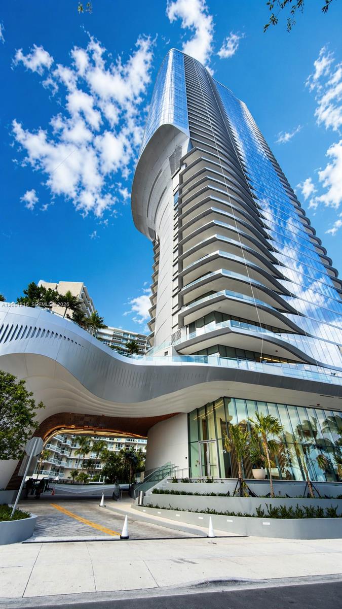 175 25 RD, Miami, Florida 33129, 2 Bedrooms Bedrooms, ,2 BathroomsBathrooms,Residential,For Sale,UNA RESIDENCES,25 RD,A12001816