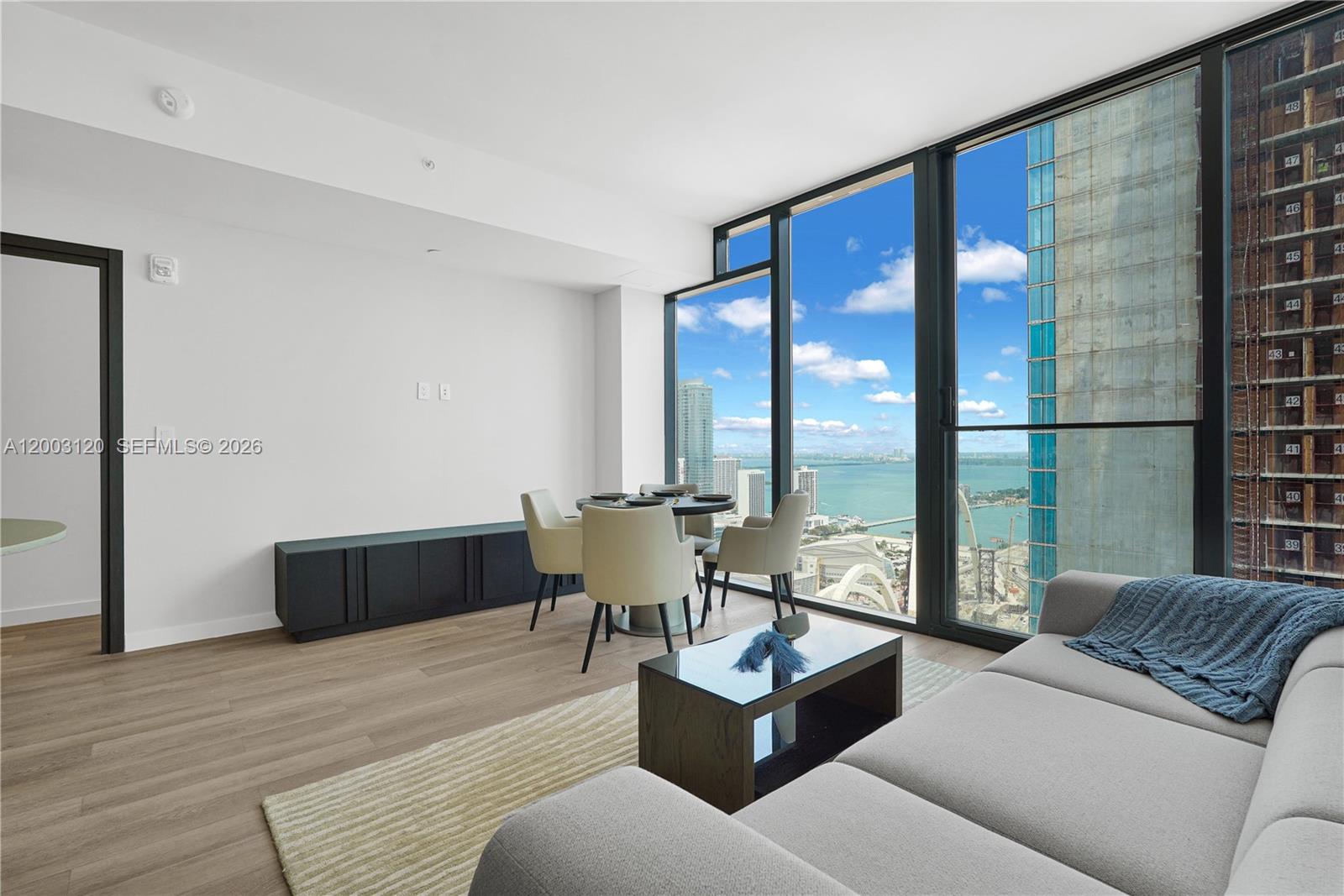 20 11th St, Miami, Florida 33132, 2 Bedrooms Bedrooms, ,2 BathroomsBathrooms,Residential,For Sale,ELEVEN HOTEL AND RESIDENC,11th St,A12003120
