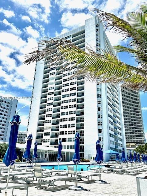 1904 Ocean Dr, Hallandale Beach, Florida 33009, 2 Bedrooms Bedrooms, ,2 BathroomsBathrooms,Residential Lease,For Rent,LA MER ESTATES SOUTH COND,Ocean Dr,A12006141