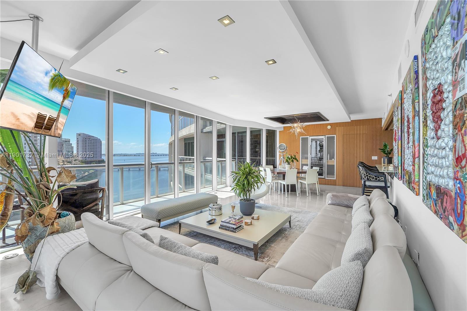 465 Brickell Ave, Miami, Florida 33131, 3 Bedrooms Bedrooms, ,2 BathroomsBathrooms,Residential Lease,For Rent,ICONBRICKELL CONDO NO 1,Brickell Ave,A11901737