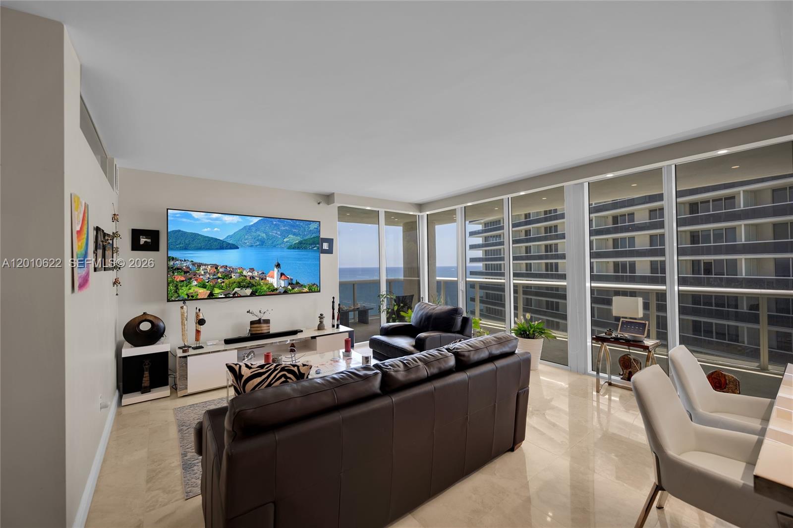 1800 Ocean Dr, Hallandale Beach, Florida 33009, 3 Bedrooms Bedrooms, ,2 BathroomsBathrooms,Residential,For Sale,BEACH CLUB THREE CONDO,Ocean Dr,A12010622