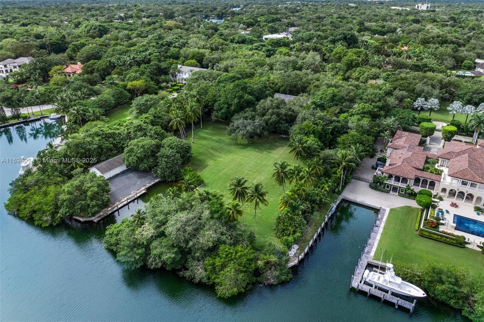 8565 Old Cutler Rd, Coral Gables, Florida 33143, 6 Bedrooms Bedrooms, ,6 BathroomsBathrooms,Residential,For Sale,GABLES ESTATES NO 2,Old Cutler Rd,A11694014