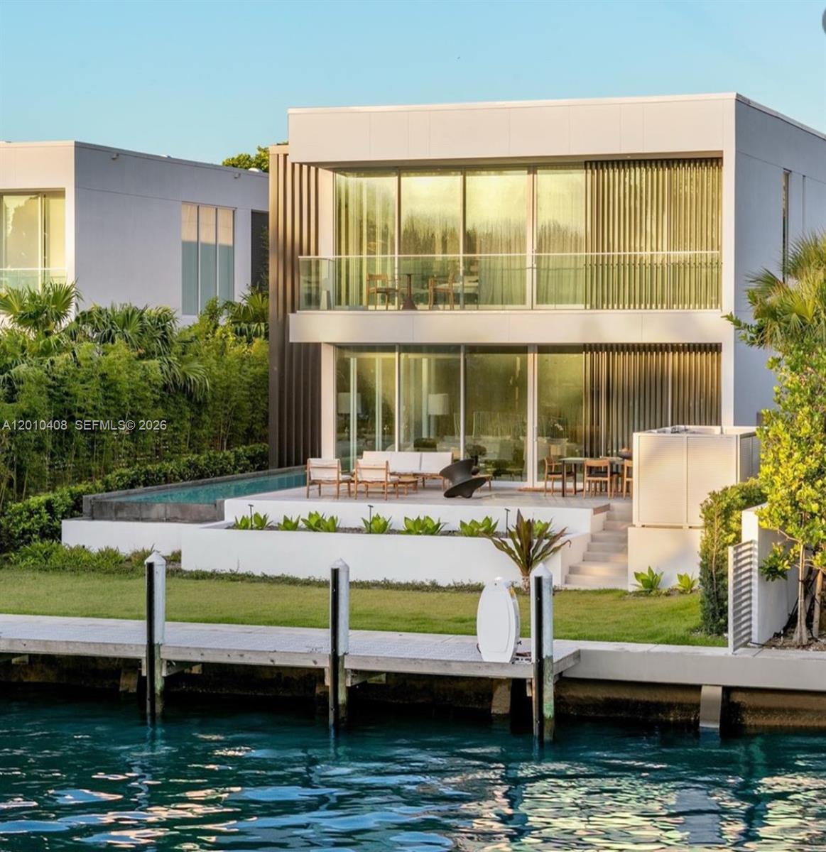 1081 48th St, Miami Beach, Florida 33140, 4 Bedrooms Bedrooms, ,4 BathroomsBathrooms,Residential Lease,For Rent,4701 NORTH MERIDIAN CONDO,48th St,A12010408