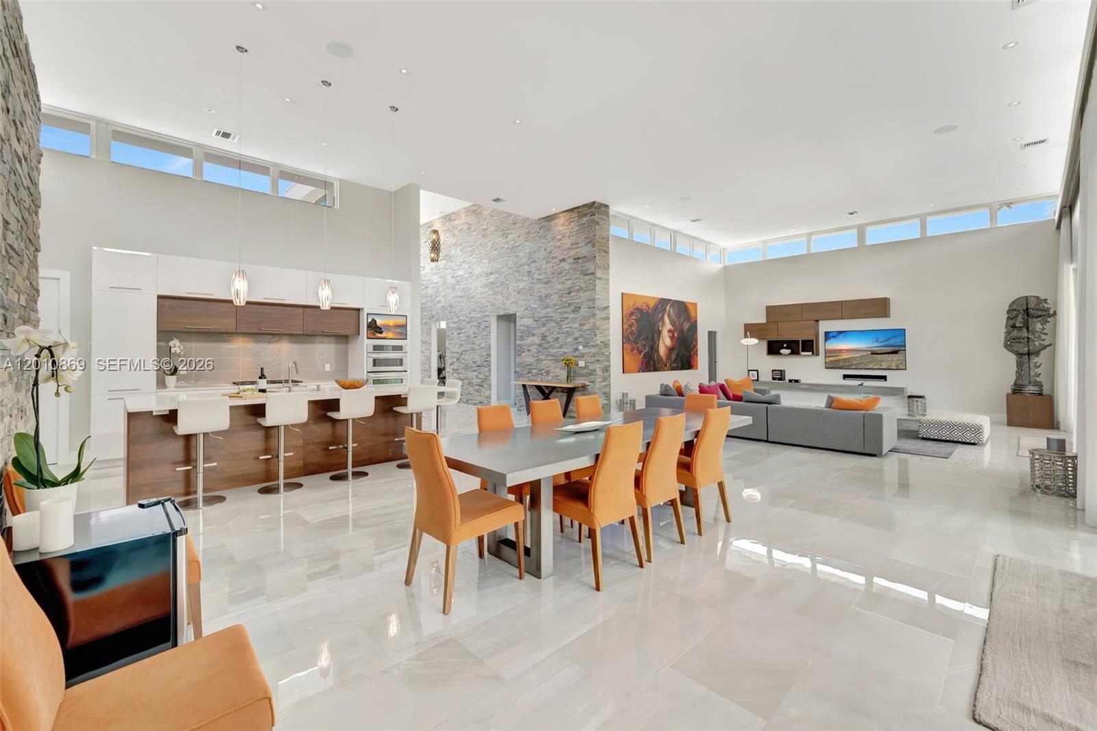 907 Diplomat Pkwy, Hallandale Beach, Florida 33009, 5 Bedrooms Bedrooms, ,6 BathroomsBathrooms,Residential,For Sale,DIPLOMAT GOLF ESTATES,Diplomat Pkwy,A12010869
