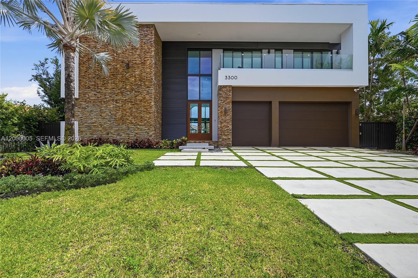 3300 170th St, North Miami Beach, Florida 33160, 5 Bedrooms Bedrooms, ,6 BathroomsBathrooms,Residential Lease,For Rent,EASTERN SHORES 1ST ADDN,170th St,A12000005