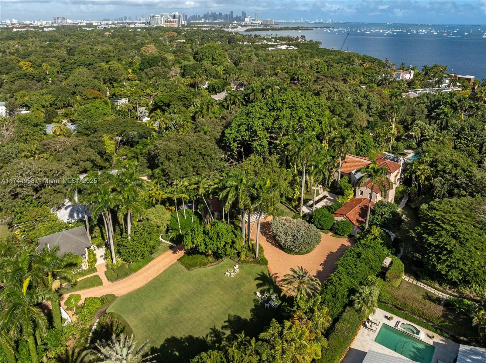 4197 Douglas Rd, Miami, Florida 33133, 7 Bedrooms Bedrooms, ,8 BathroomsBathrooms,Residential,Sold,EWANTON HEIGHTS,Douglas Rd,A11744958