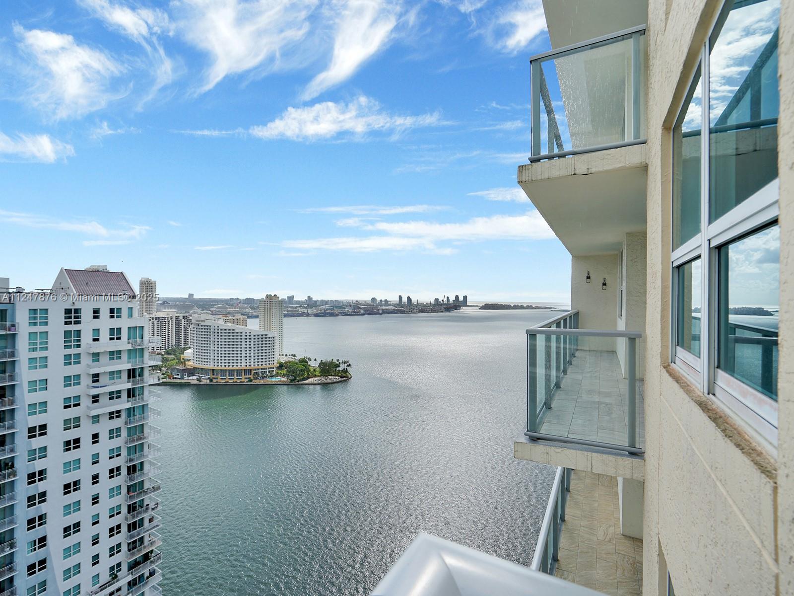1155 Brickell Bay Dr, Miami, Florida 33131, 3 Bedrooms Bedrooms, ,2 BathroomsBathrooms,Residential,For Sale,THE MARK ON BRIKELL BAY,Brickell Bay Dr,A11247876