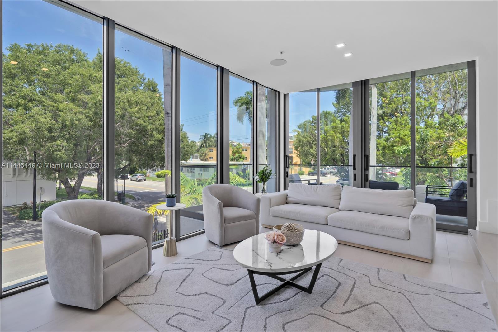 9350 Bay Harbor Ter, Bay Harbor Islands, Florida 33154, 4 Bedrooms Bedrooms, ,3 BathroomsBathrooms,Residential Lease,For Rent,Bay Harbor Islands,Bay Harbor Ter,A11445449