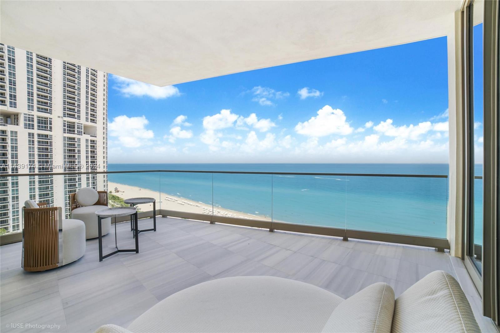 17975 Collins Ave, Sunny Isles Beach, Florida 33160, 4 Bedrooms Bedrooms, ,5 BathroomsBathrooms,Residential,For Sale,Estates at Acqualina,Collins Ave,A11439174