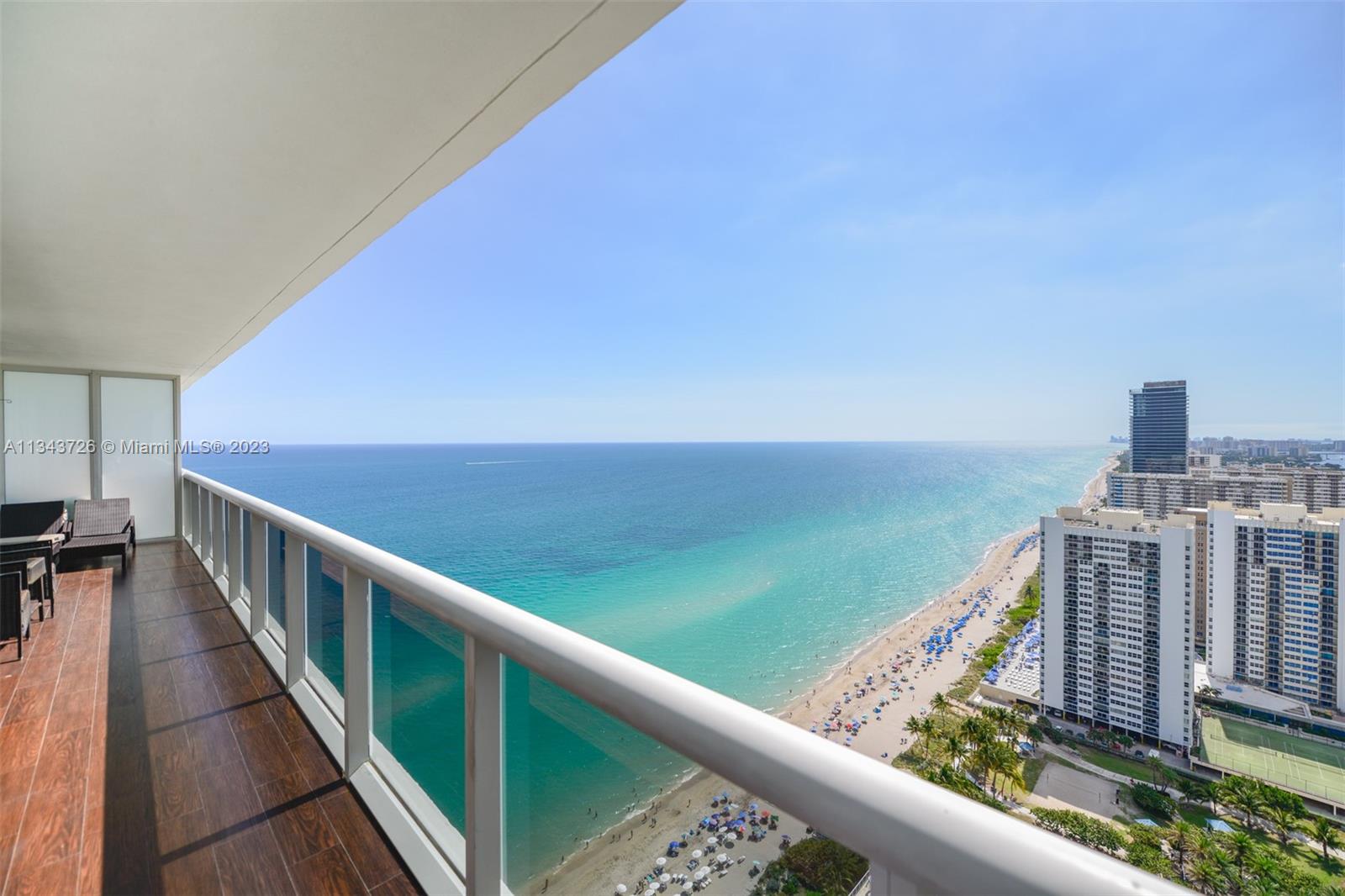 1830 Ocean Dr, Hallandale Beach, Florida 33009, 2 Bedrooms Bedrooms, ,3 BathroomsBathrooms,Residential,For Sale,BEACH CLUB TWO CONDO,Ocean Dr,A11343726