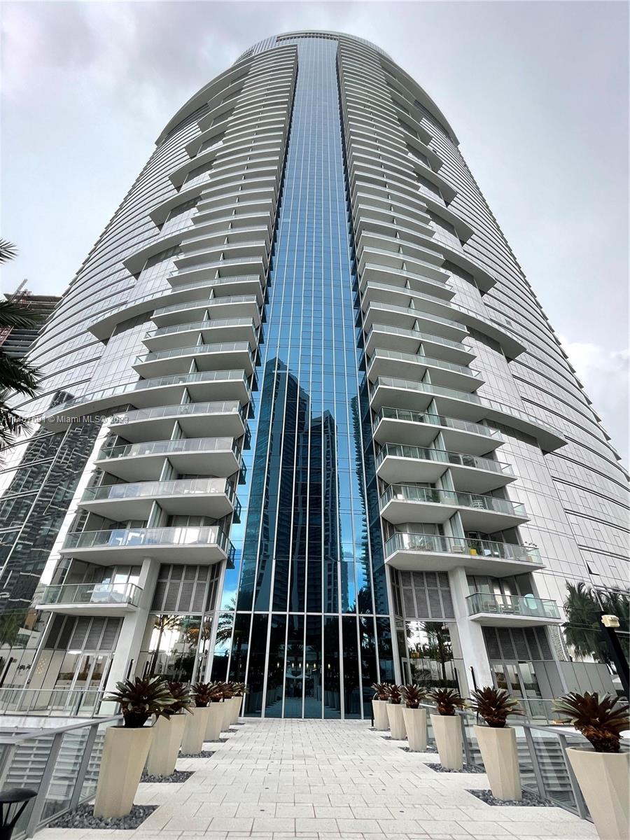 851 1st Ave, Miami, Florida 33132, 3 Bedrooms Bedrooms, ,4 BathroomsBathrooms,Residential,For Sale,PARAMOUNT MIAMI WORLDCENT,1st Ave,A11457691